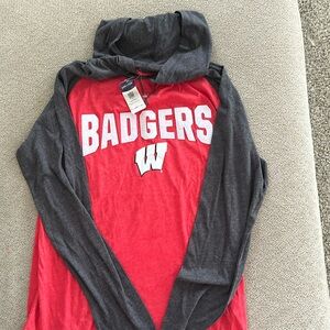 Wisconsin Badgers hooded shirt